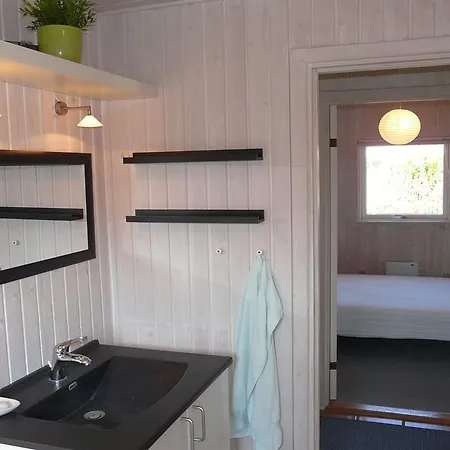 Holiday Tjornevaenget E- 4825 度假居 Nordenbro Vesteregn